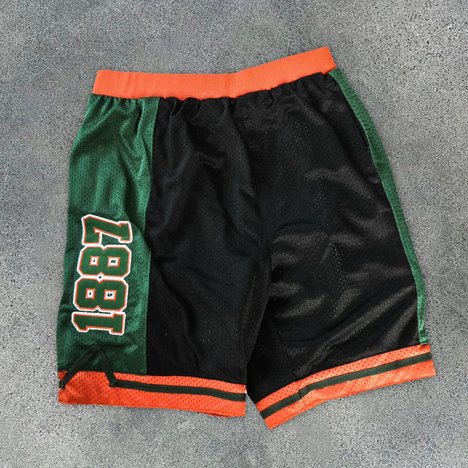 Fashion casual sports basketball shorts